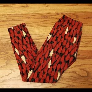 LuLaRoe Carrot Leggings